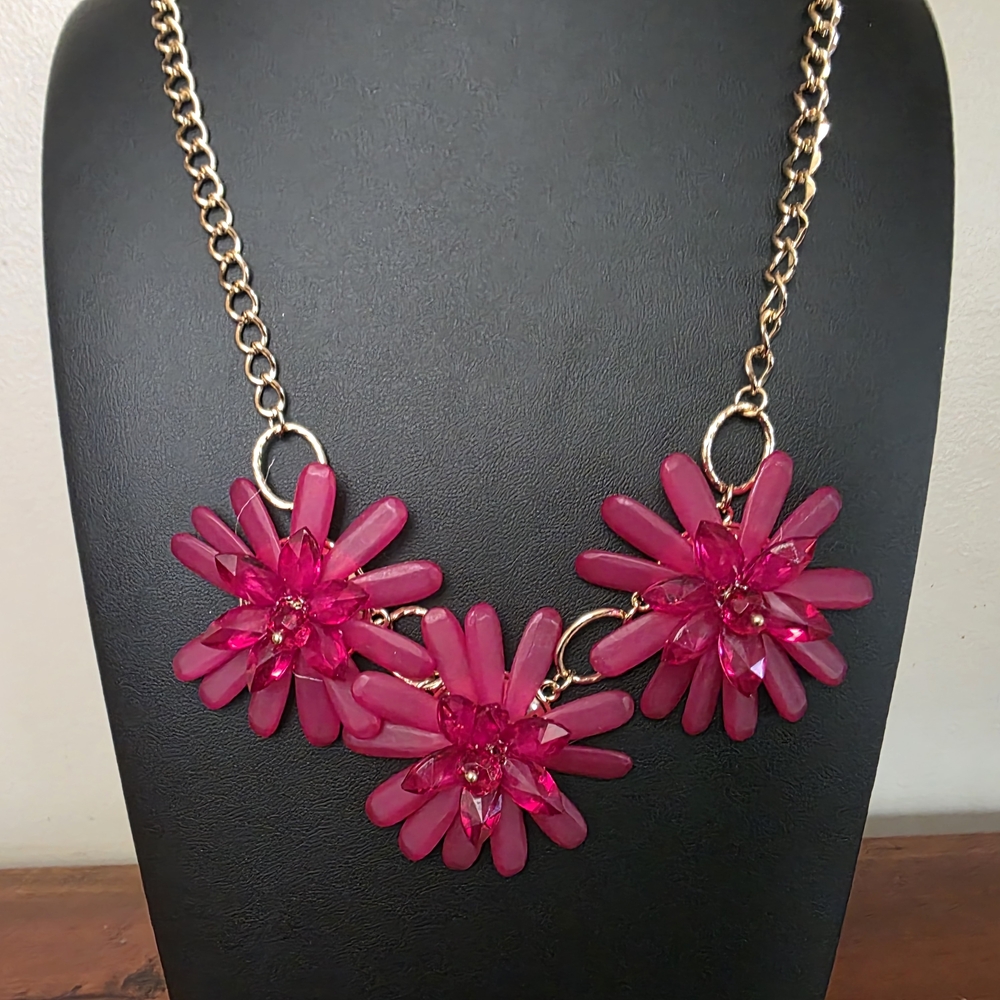 Elegant Fuchsia Pink Floral Necklace With Matching Earrings.